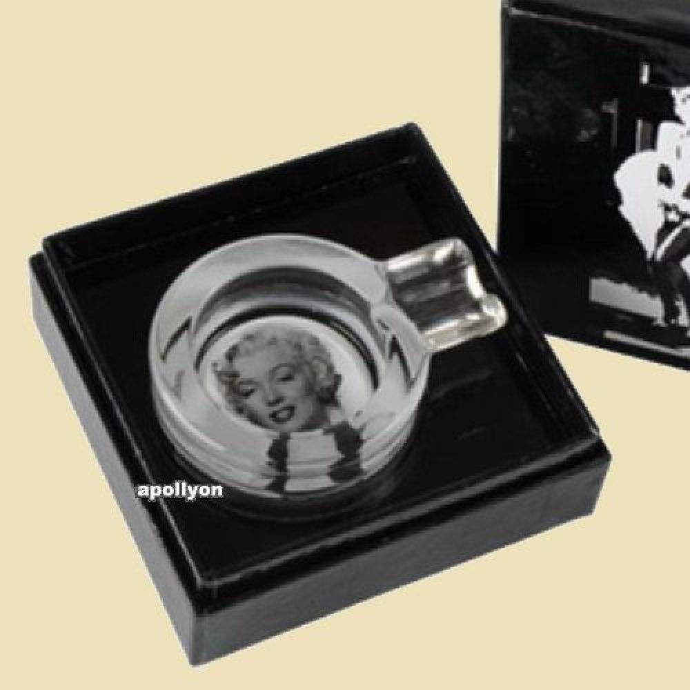 Gift Set Asbak Marilyn Monroe